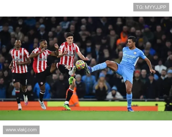利物浦攻防转换失衡问题显现,赢球难掩体系稳定性承压 利物浦攻防转换失衡问题显现,赢球难掩体系稳定性承压