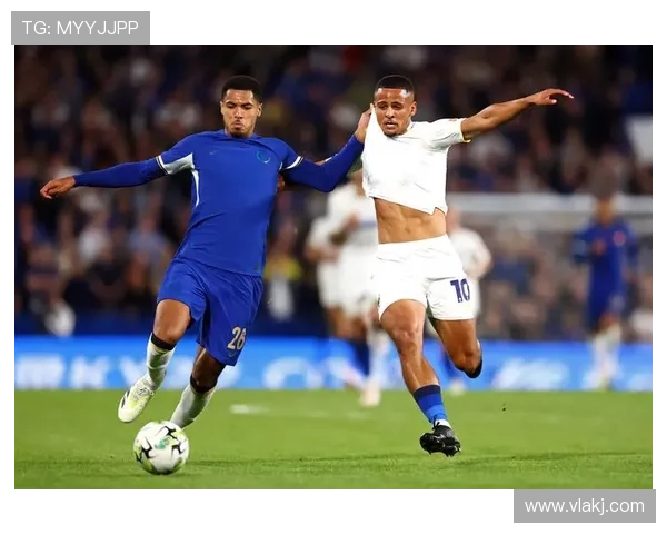 切尔西阵容看似豪华,体系问题逐步反映,稳定性面临考验 切尔西阵容看似豪华,体系问题逐步反映,稳定性面临考验